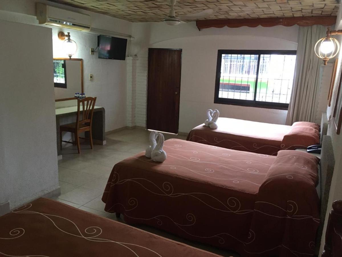 Arcos Hotel Catemaco Exterior photo