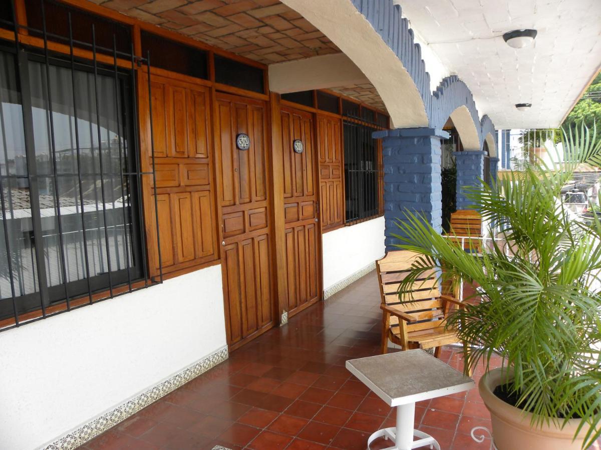 Arcos Hotel Catemaco Exterior photo