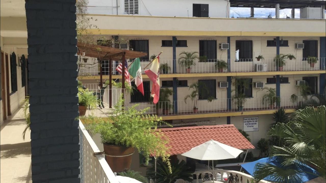 Arcos Hotel Catemaco Exterior photo